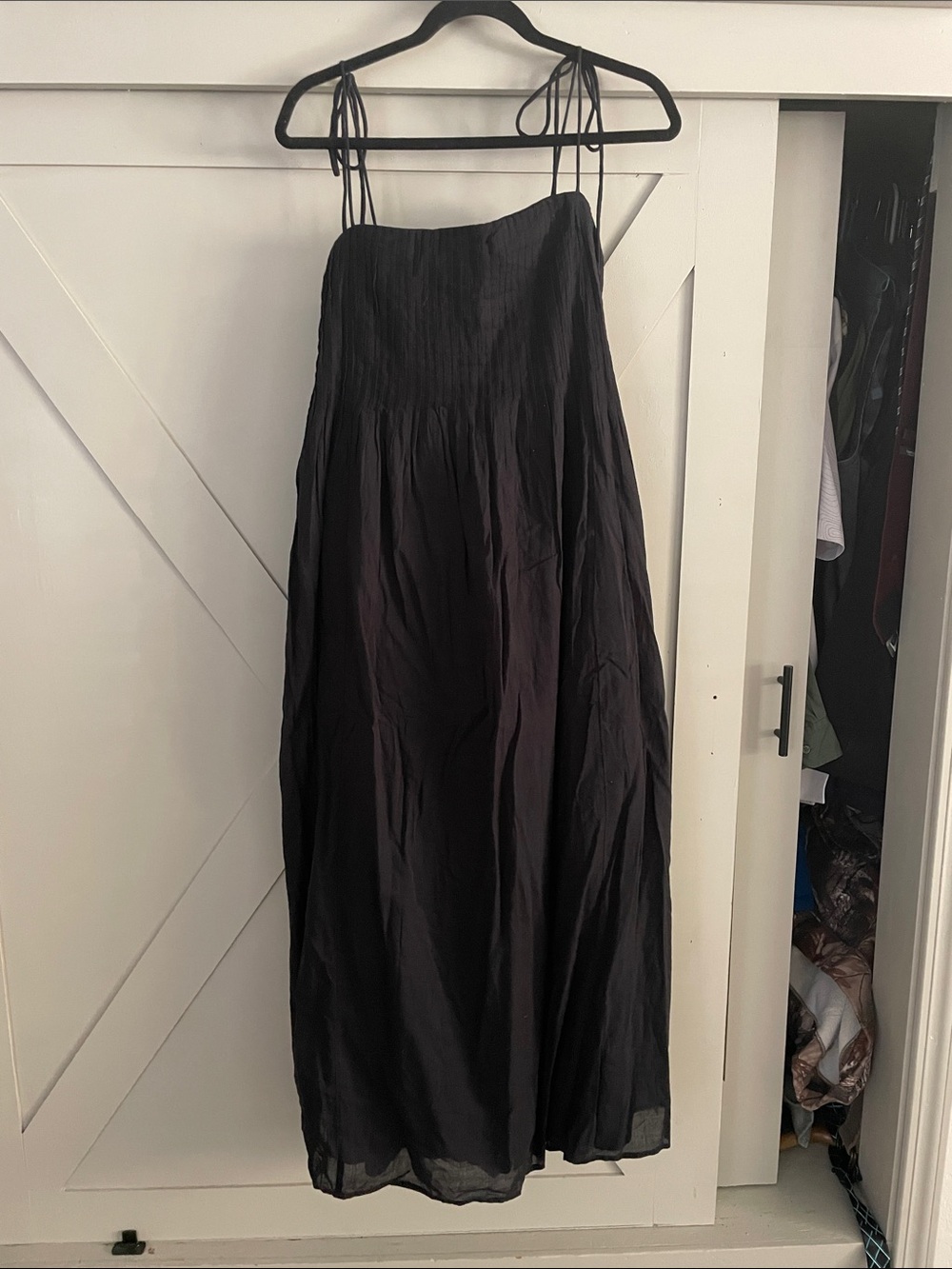 Abercrombie & Fitch Women’s Pintuck Flowy Maxi Dress
